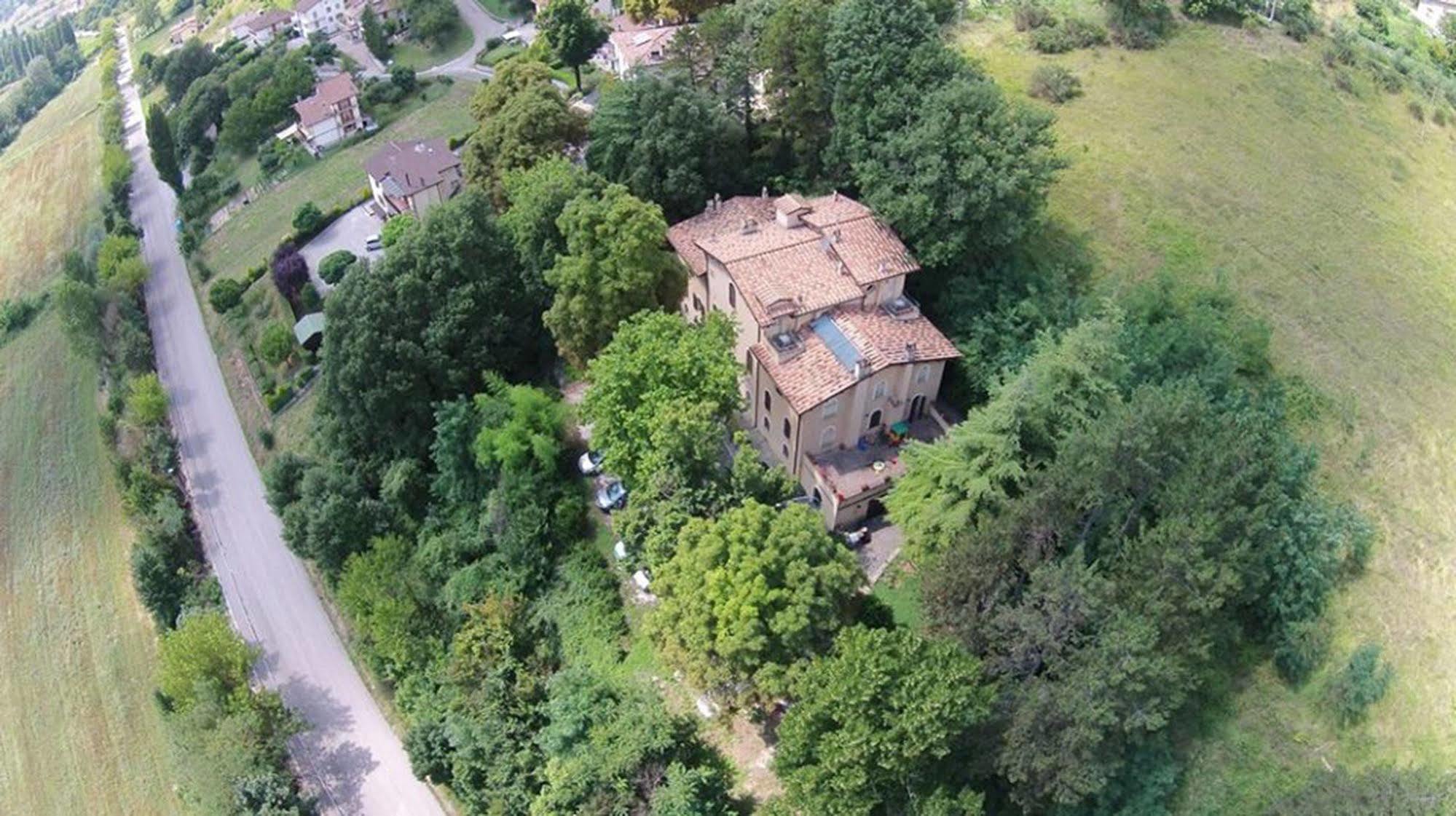 La Locanda Del Borgo Pietralunga  Buitenkant foto